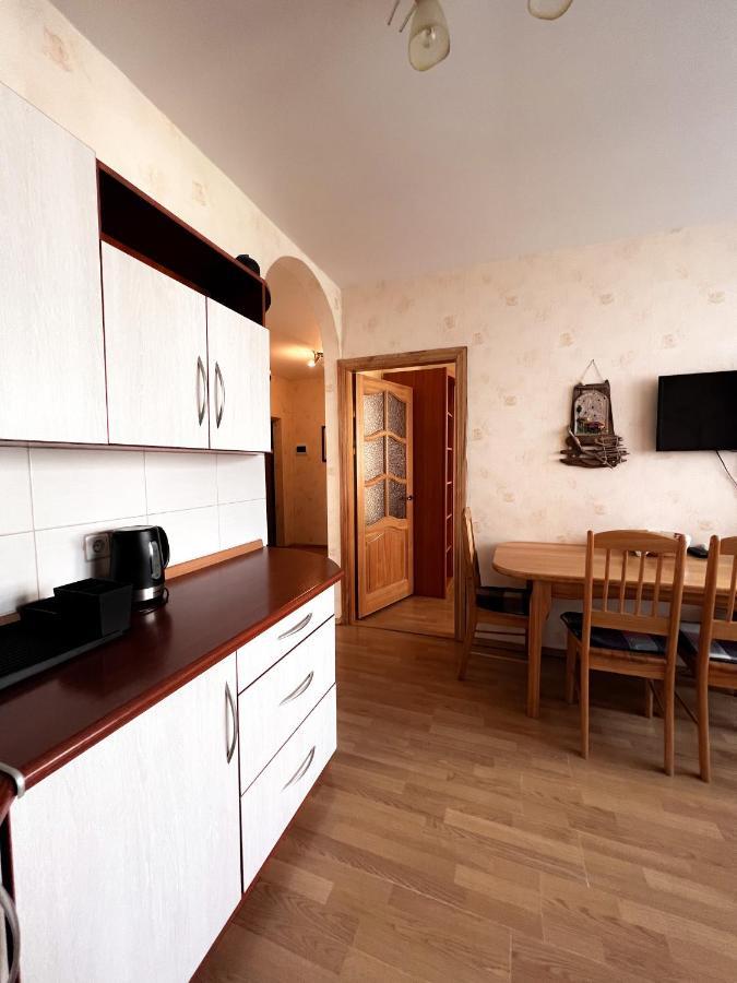 Apartment Juros Melis Нида Екстериор снимка