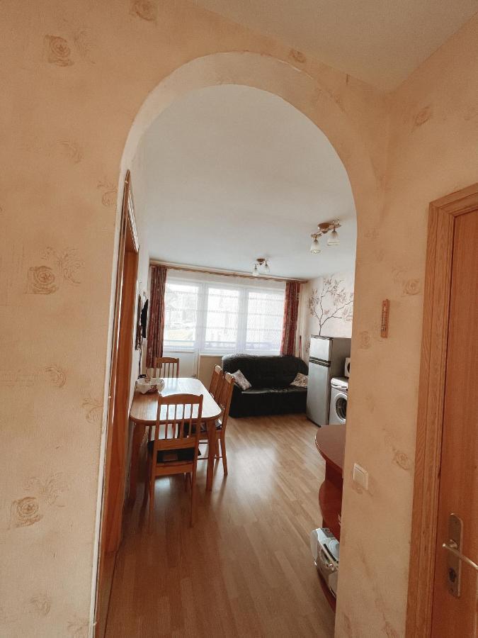 Apartment Juros Melis Нида Екстериор снимка