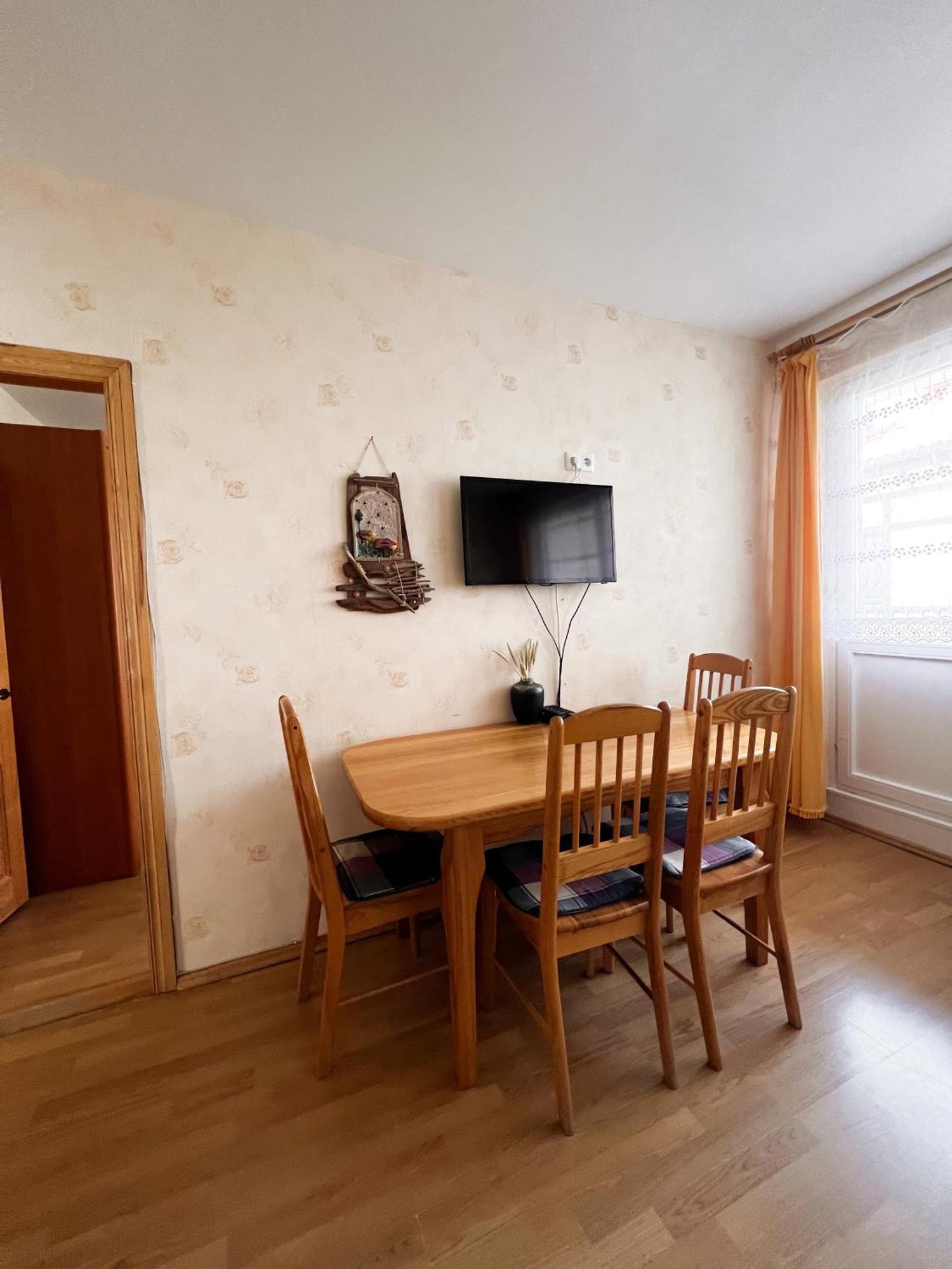 Apartment Juros Melis Нида Екстериор снимка