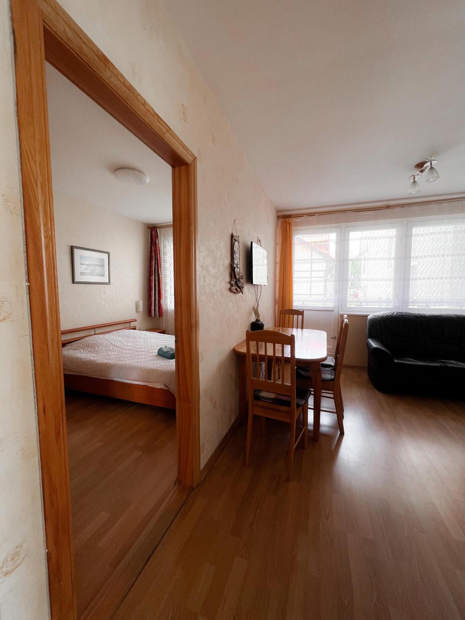 Apartment Juros Melis Нида Екстериор снимка